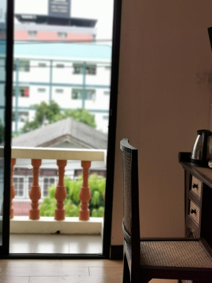 59Indy Guesthouse Bangkok Bagian luar foto